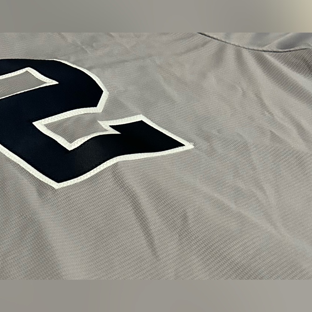 Nike Authentic New York Yankees Derek Jeter #2 Gray MLB Jersey Men’s Sz: XL - Picture 8 of 8
